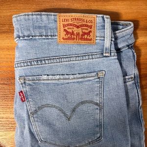 Levi’s 711 size 29